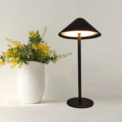 Đèn Bàn Cảm Ứng Hiện Đại Không Dây | LEDTOT DN 81RK