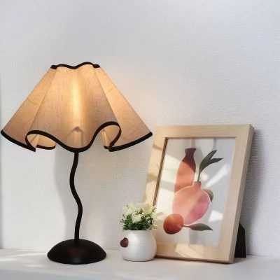 Đèn Ngủ Kiểu Dáng Hoa Mềm Mại Tinh Tế | LEDTOT DN 91TR