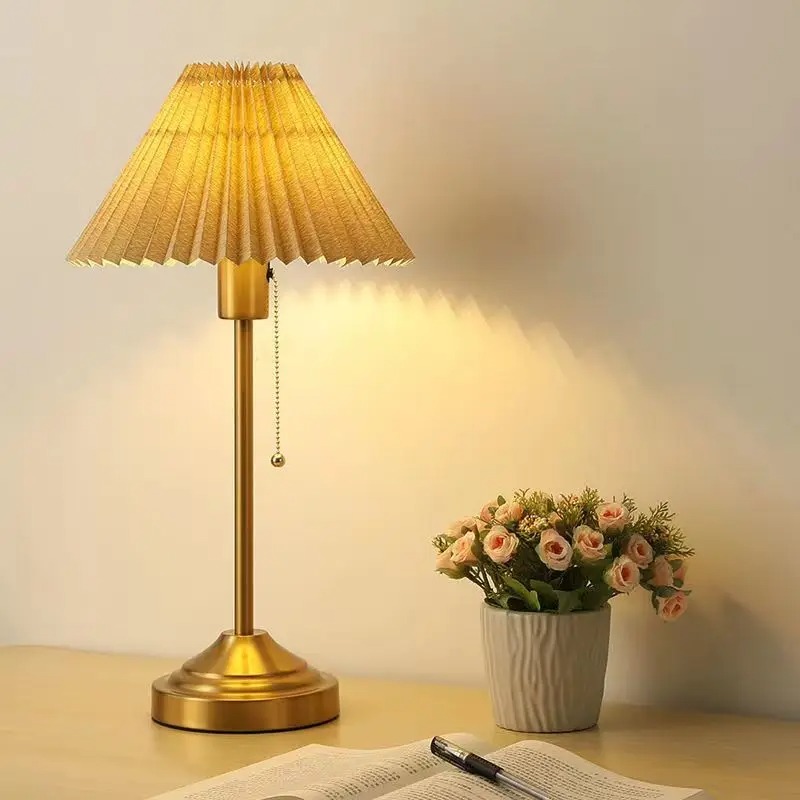 Đèn Ngủ Vải Xếp Cao Cấp Sang Trọng | LEDTOT DN 82QM - Ảnh 3